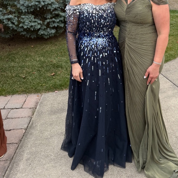 Pamella Roland Midnight Blue Sequin Gown - Picture 10 of 11